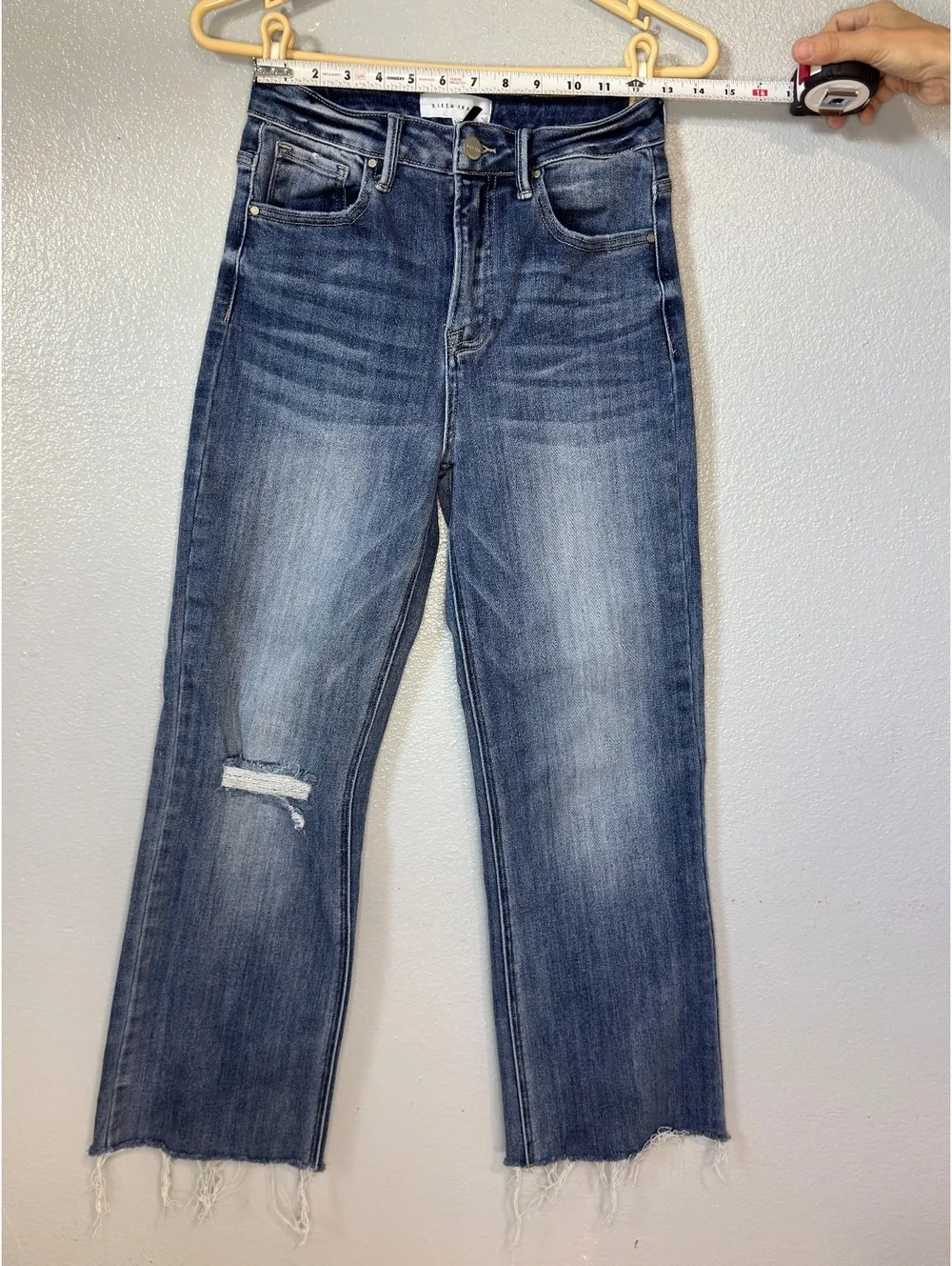 Risen Jeans Womens 5/27 Medium Wash Distressed Raw Hem Cropped Denim - Picture 7 of 10